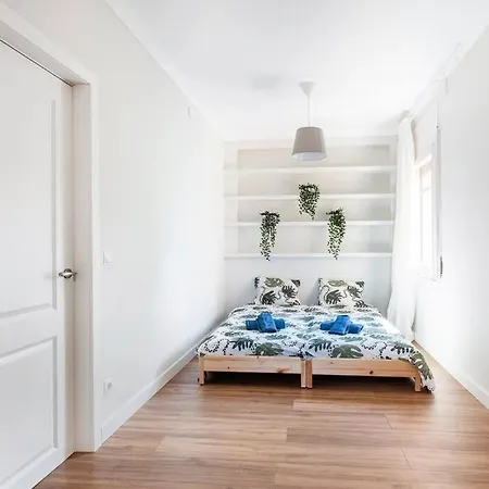 Apartment Newly Renovated Cozy On A Hill Arenys de Mar