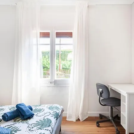 Newly Renovated Cozy On A Hill Apartment Arenys de Mar
